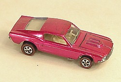 Custom Mustang Pink.JPG (13850 bytes)