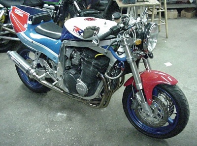 '89 Suzuki GSXR750RR Right Side Angle