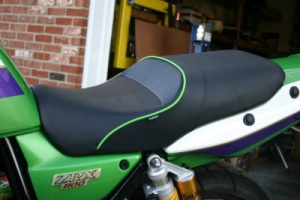 Kawasaki ZR1100C ZRX1100 '99 Seat